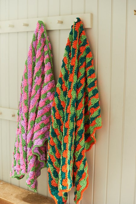 Stylecraft Crochet Pattern 10248 Crochet Blankets and Cushion Cover