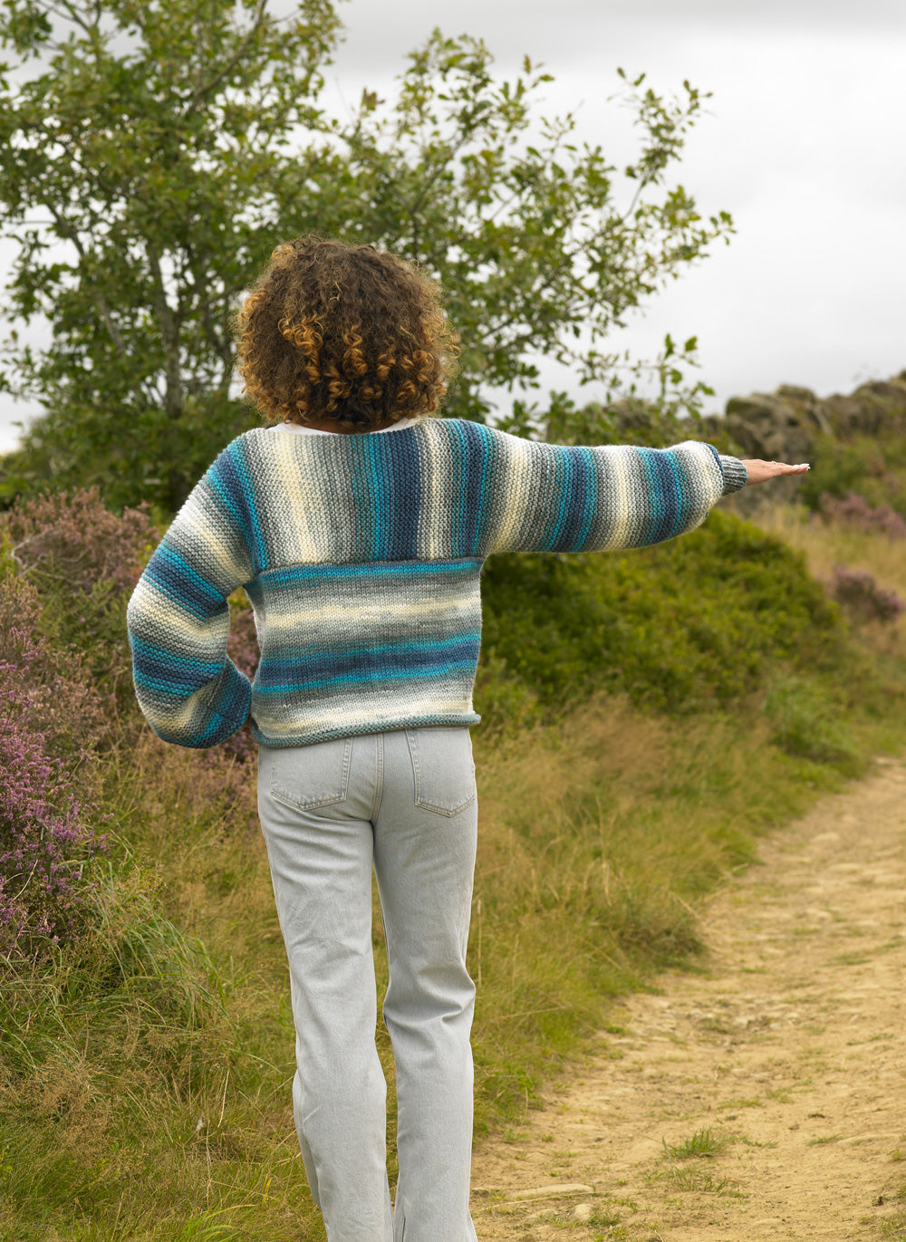 James C Brett Knitting Pattern JB1001 Chunky Knitting