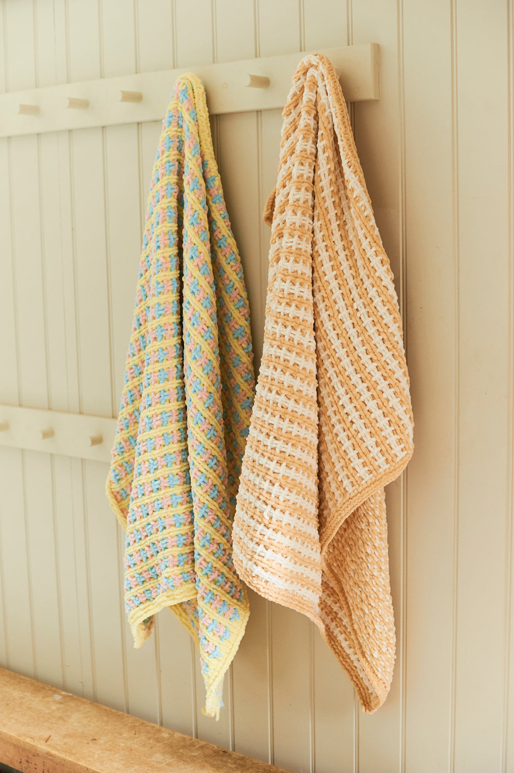 Stylecraft Crochet Pattern 10247 Baby blankets