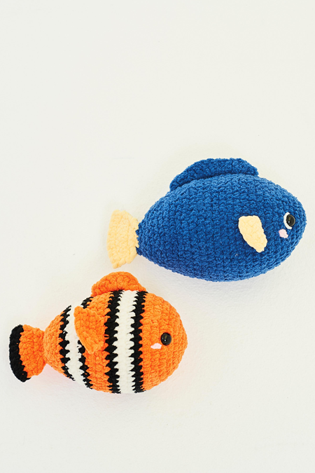 Stylecraft 10274 Crochet Pattern - Clown Fish and Blue Tang