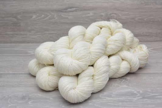 UnDyed Merino Blend 4ply 100g