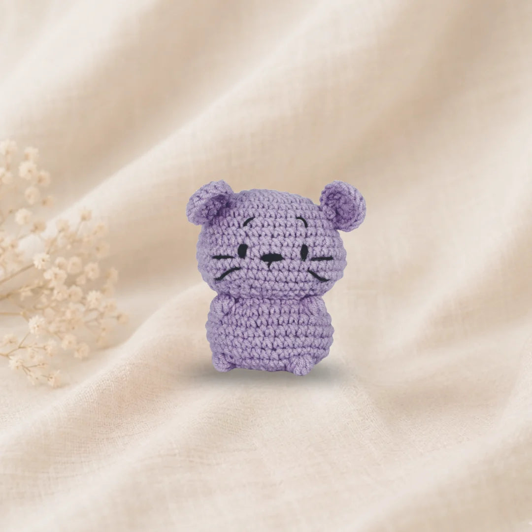 The Knitty Critters Mabel Mouse Pouch Pals