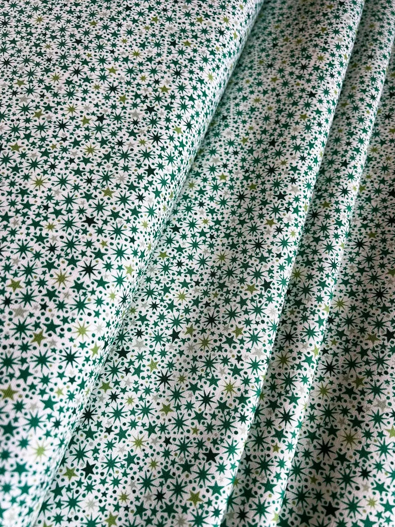 100% Cotton The Nutcracker Twinkle Green - Makower