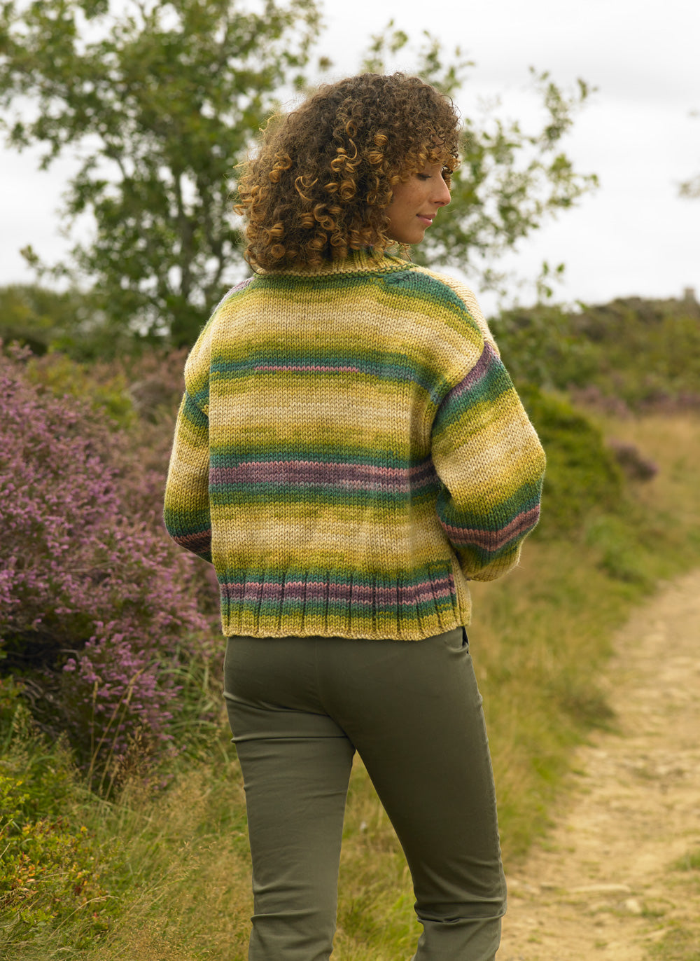 James C Brett Knitting Pattern JB1002 Chunky Knitting